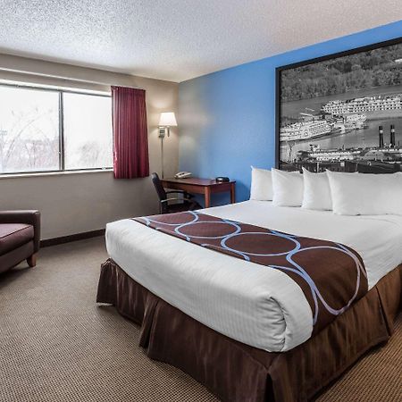 Motel Super 8 By Wyndham Dubuque Exteriér fotografie