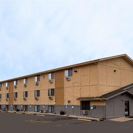 Motel Super 8 By Wyndham Dubuque Exteriér fotografie