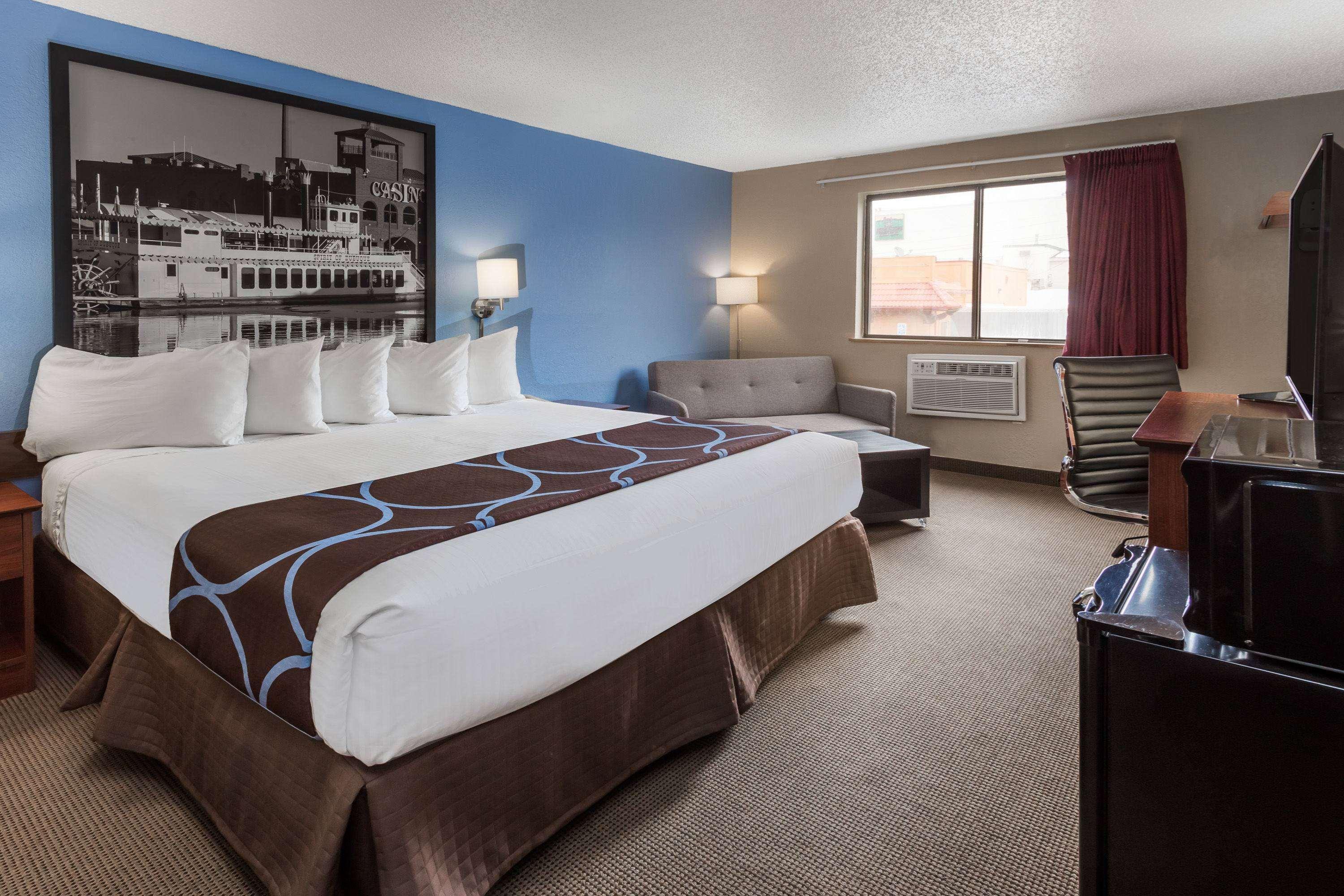 Motel Super 8 By Wyndham Dubuque Exteriér fotografie