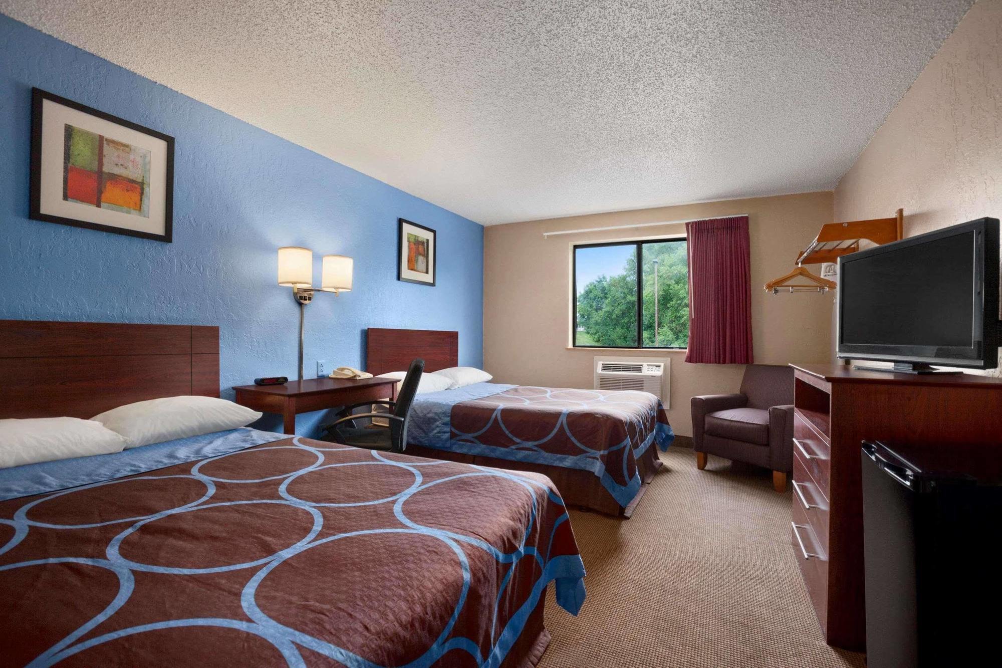 Motel Super 8 By Wyndham Dubuque Exteriér fotografie
