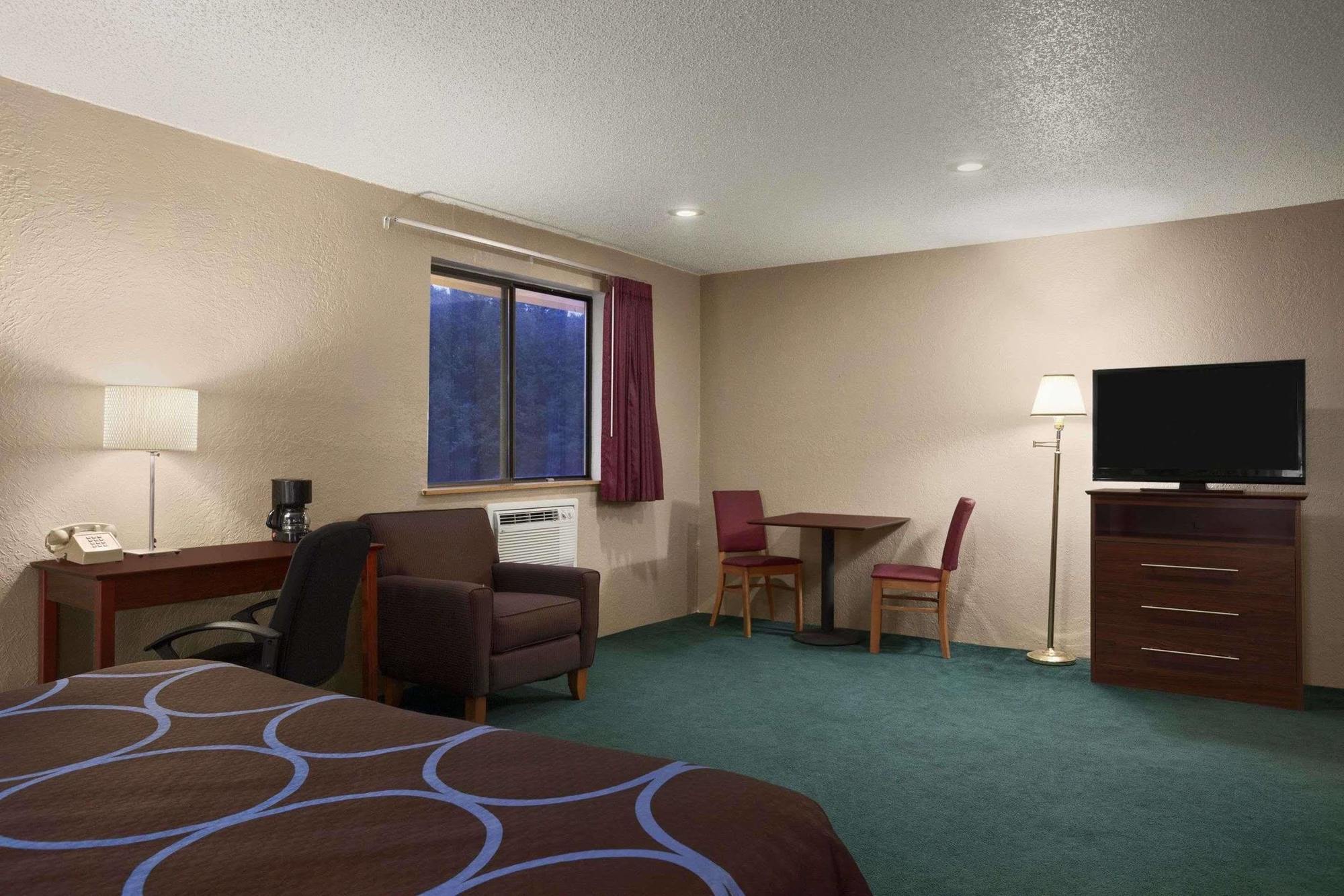 Motel Super 8 By Wyndham Dubuque Exteriér fotografie